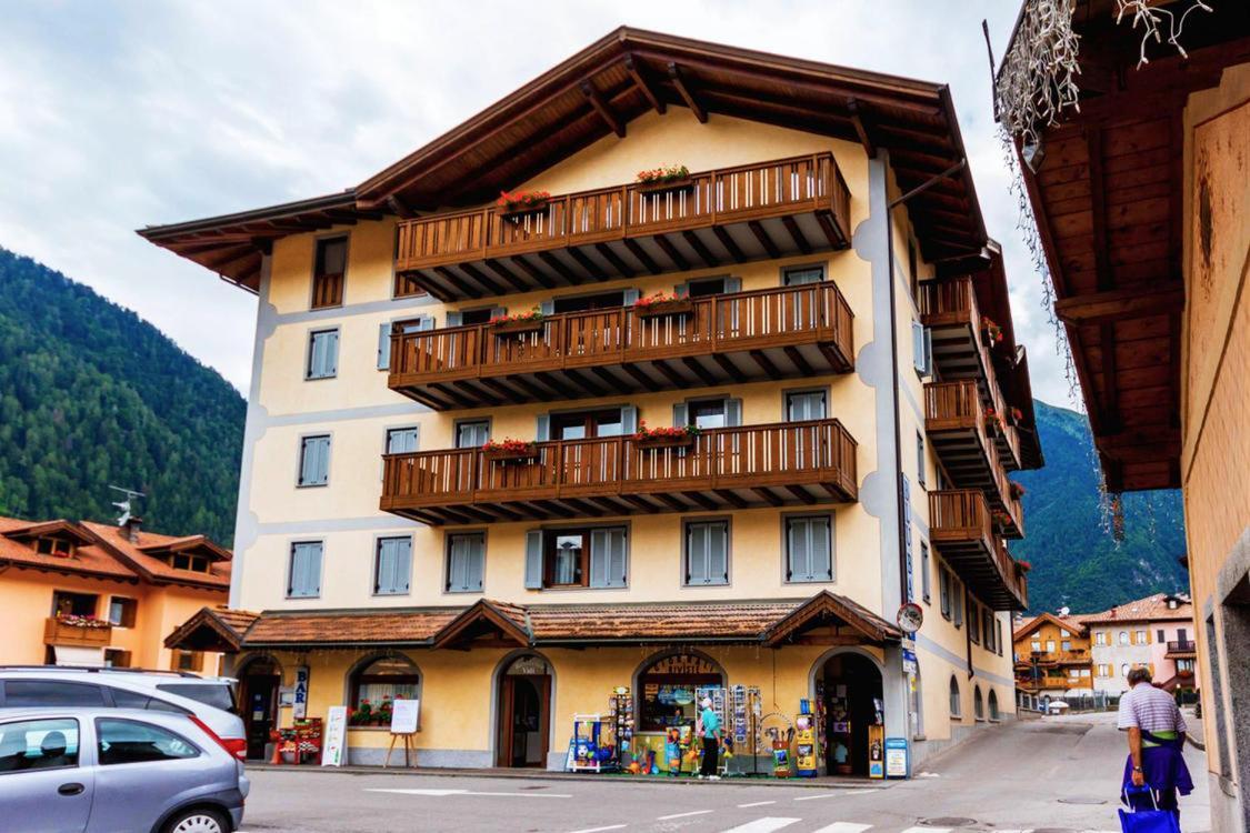 Appartamenti Vidi Pinzolo Exterior photo